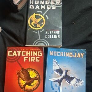 Hunger Games Trilogy Book Set